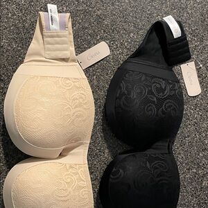 Calvena Women's Elegant Lace Bra Set in Black and Cream